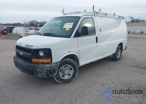 2012 Chevrolet Express 2500 Work Van z USA, uszkodzony, nr VIN 1GCWGFCA1C1165566